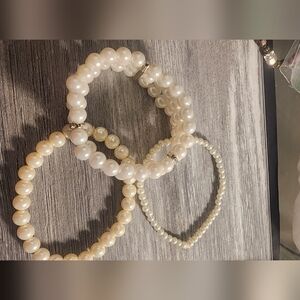 Bundle 3‎ Elegant Pearl Bracelets